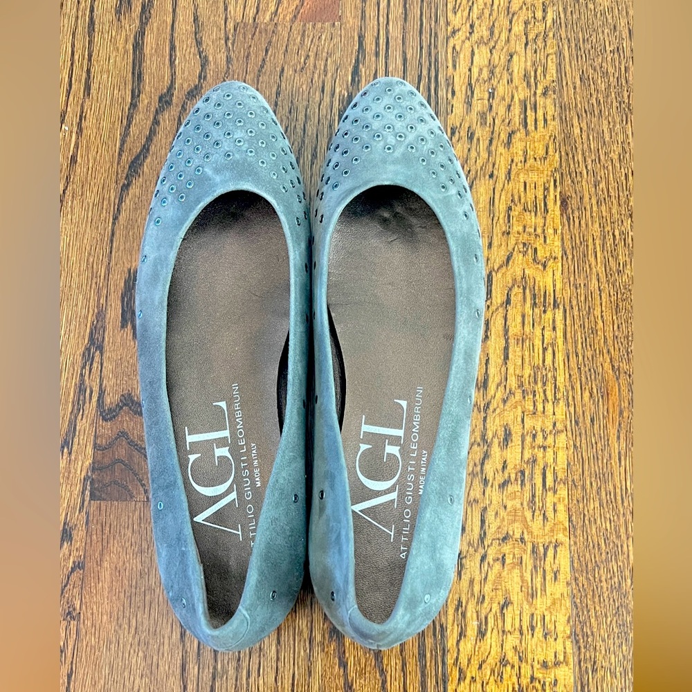 AGL like new flats
